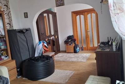 Casă cu 4 camere în Central - 6