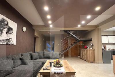 Apartament cu 4 camere decomandat în Central - 3