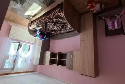 Apartament cu 3 camere decomandat în Balș - 5