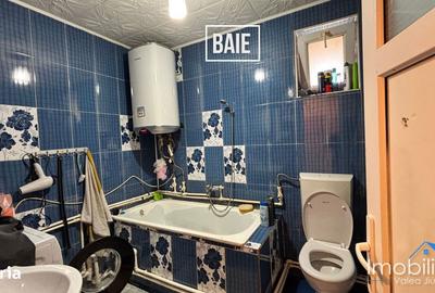 Casă cu 4 camere cu Teren 700 Mp în Petros - 4