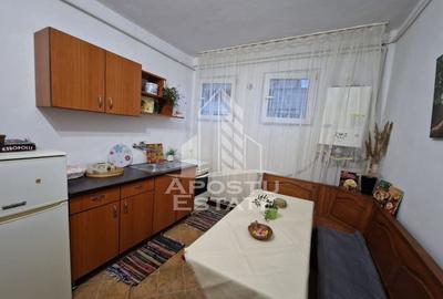 Apartament o camera, 32mp, centrala proprie, Complexul Studentesc - 2