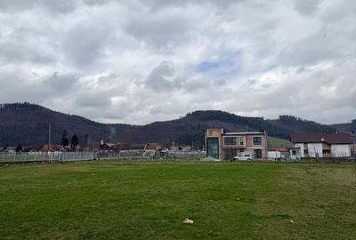 Teren de 650 mp, în Central - 2