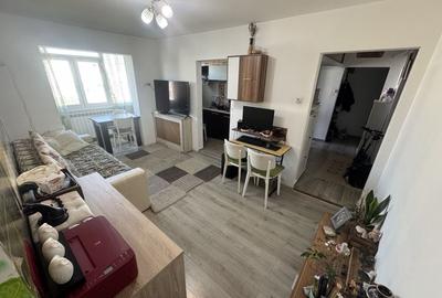Apartament 3 camere zona Km 4 5