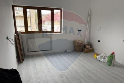 VANZARE Apartament cu 3 camere in zona Dacia - 3