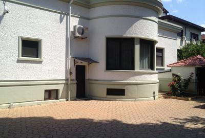 Imobil cu arhitectura - 2
