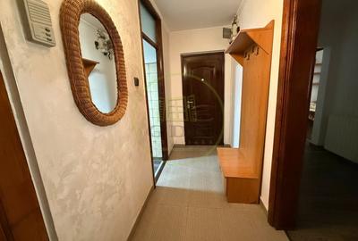 Apartament cu 4 camere decomandat, mobilat în 1 Mai - 14