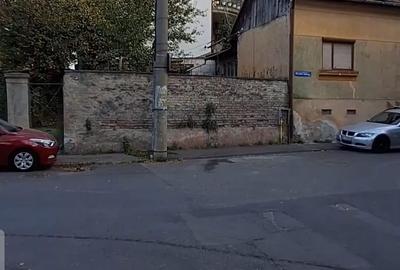 Casă individuală cu 3 camere cu Canalizare în 7 Noiembrie - 7