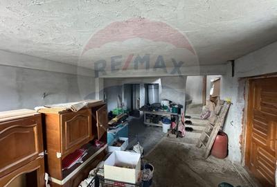Casă cu 6 camere cu Teren 1263 Mp în Dărmănești - 47