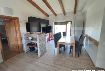 Casă cu 6 camere cu Teren 5000 Mp în Rădăuți - 1