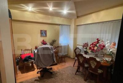 Apartament cu 4 camere decomandat în Micro 17 - 5