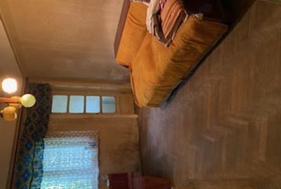 Casa in centrul orasului,curte generoasa - 2