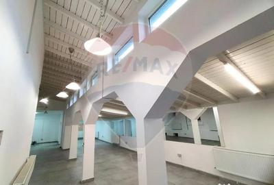 Spațiu comercial, de 323 mp, în Central