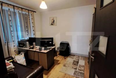 Casă cu 7 camere cu Garaj în Central - 12