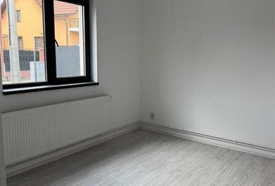 Casă cu 3 camere cu Teren 300 Mp în Est - 8