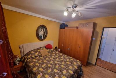 Apartament cu 2 camere semidecomandat, mobilat în Central