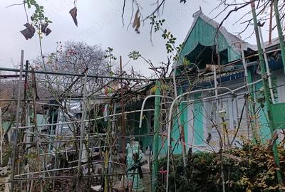 Vand casa Perieni - 1