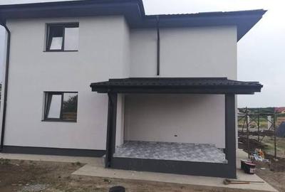 Casă cu 4 camere în Valea Ursului - 1