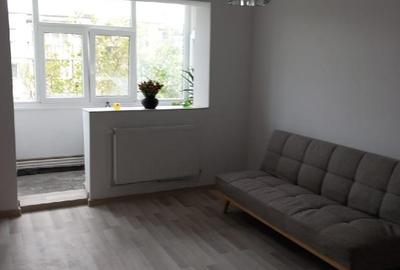 Apartament cu 2 camere semidecomandat în Dacia