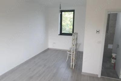 Casă cu 4 camere cu Teren 314 Mp în Viile Noi - 14