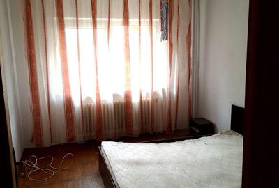 Apartament cu 3 camere decomandat în Găvana - 8