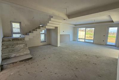 Casă cu 4 camere cu Teren 700 Mp în Bârnova - 7