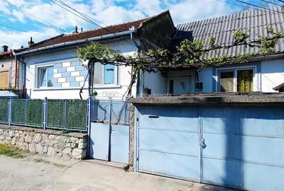 MOLDOVA NOUA, zona centrala, Casa 4 camere, 2 bai si garaj - 6