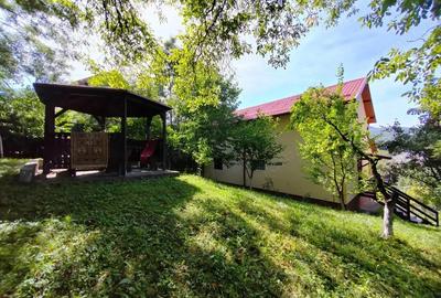 Proprietate alcatuita din imobil ?i teren generos,Comarnic - 2