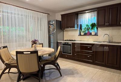 Casa individuala 4 camere, garaj, strada privata, zona Cetate - Lidl