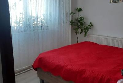 Apartament cu 4 camere decomandat în Central - 2
