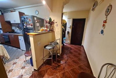 Apartament cu 3 camere decomandat în Răcădău - 6