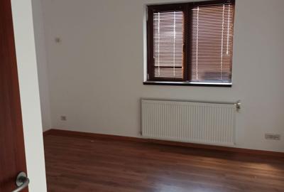 Casă cu 4 camere în Domnești - 4