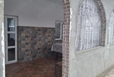 Casă cu 4 camere cu Teren 1000 Mp în Râșca - 2