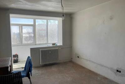 Apartament cu 2 camere semidecomandat în Giurgiului - 1