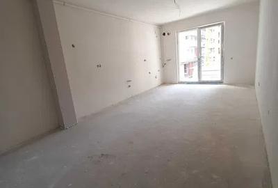 Apartament cu 2 camere, 47 mp, balcon, zona Eroilor - 1