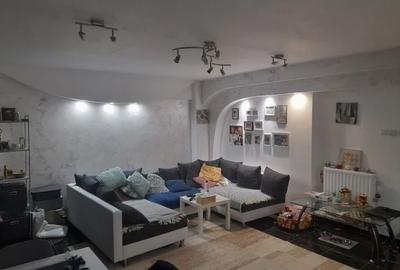 3 camere 97mp etajul 3 cu lift bloc pe cadre 1986 Nicolina Rond Vechi - 1