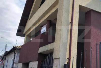 Casă cu 5 camere cu Teren 521 Mp în Central - 9