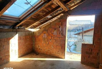 Casă cu 4 camere cu Teren 638 Mp în Tomești - 5