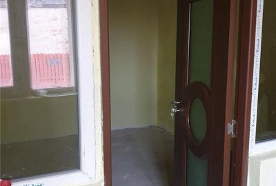 Casă cu 4 camere în Gura Ocniței - 3