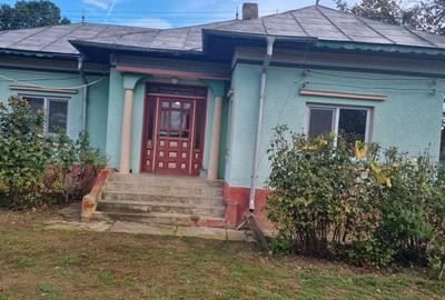 Casă cu 3 camere în Hârsești - 1