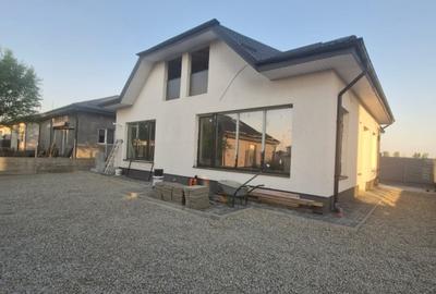 Vila deosebita, curte 350 mp, Buftea - 2