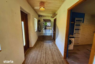 Casă cu 2 camere cu Teren 1414 Mp în Laslea - 8