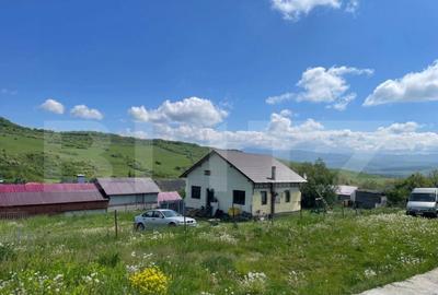 Teren de 1917 mp, în Central