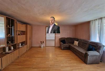 Apartament cu 2 camere nedecomandat în Marginea - 3