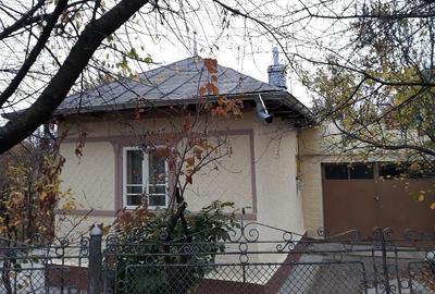 Casă cu 4 camere cu Teren 1000 Mp în Boldești - 1