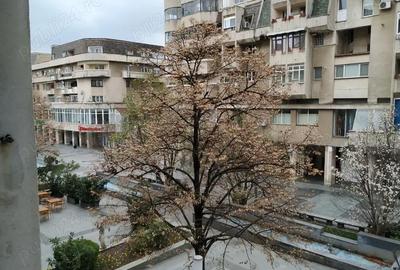 Apartament cu 4 camere decomandat în Central - 2