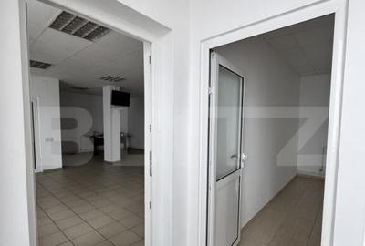 Parter cladire comerciala, 85 mp, zona centrala - 10