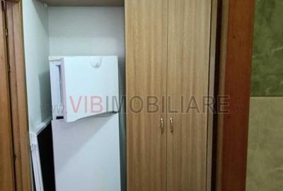 Garsoniera, etaj 4/10, bloc mixt,  mobilat si utilat complet - 3