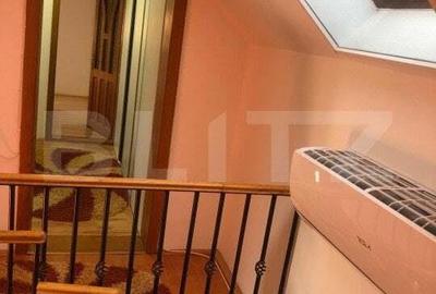 Casă cu 4 camere cu Teren 200 Mp în Central - 11