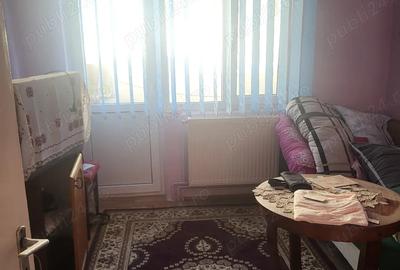 Apartament cu 2 camere decomandat în Pucioasa - 3
