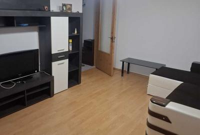 Apartament cu 3 camere semidecomandat în Crângași - 2